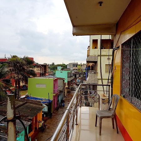 بوري Hotel Swarg المظهر الخارجي الصورة