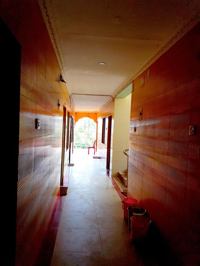 بوري Hotel Swarg المظهر الخارجي الصورة